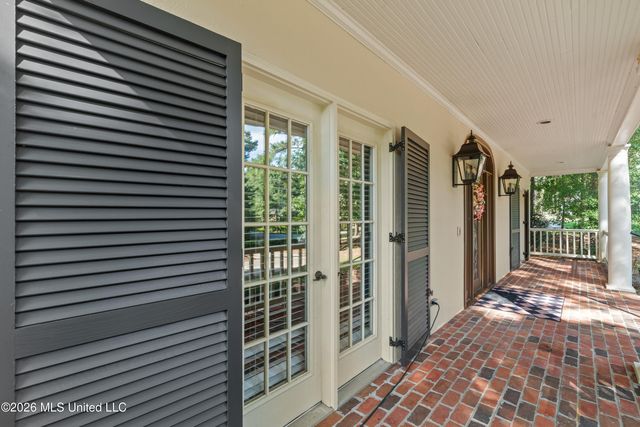 16 Dunleith Court, Hattiesburg, MS 39402