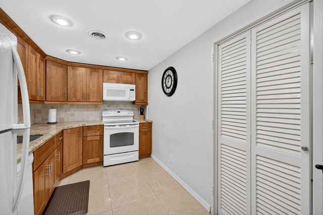 4250 Galt Ocean Drive 12g, Fort Lauderdale, FL 33308