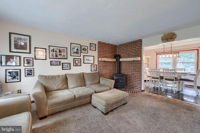 1955 BRIAN LN, York, PA 17404