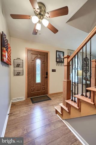 1955 BRIAN LN, York, PA 17404