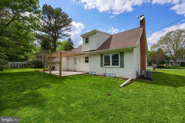 1955 BRIAN LN, York, PA 17404