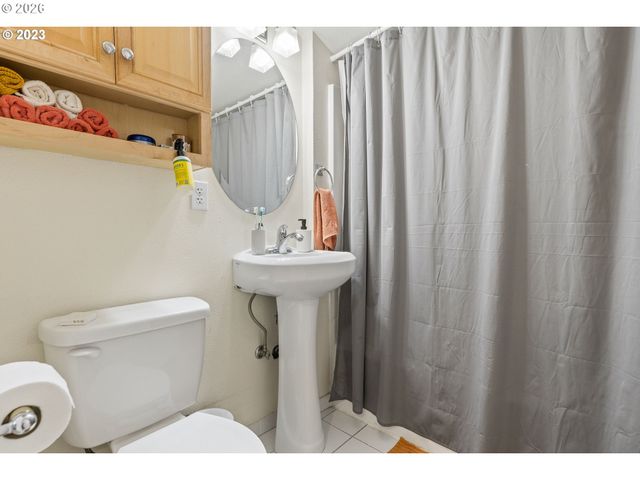 5814 N MISSISSIPPI Ave, Portland, OR 97217