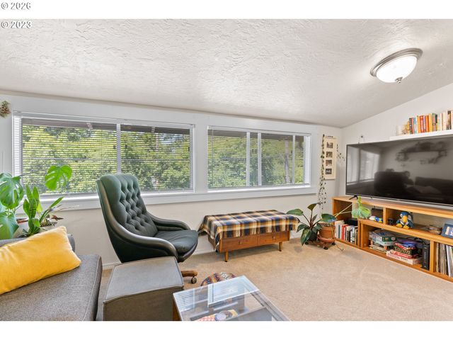 5814 N MISSISSIPPI Ave, Portland, OR 97217