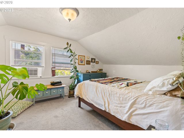 5814 N MISSISSIPPI Ave, Portland, OR 97217