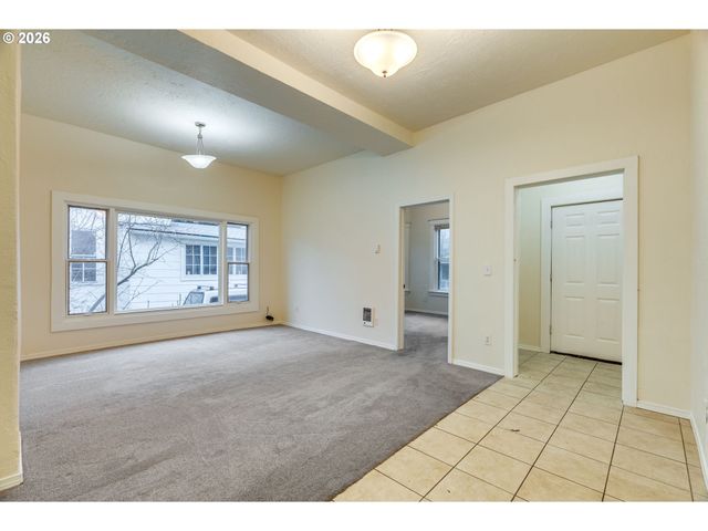 5814 N MISSISSIPPI Ave, Portland, OR 97217