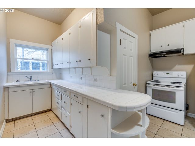 5814 N MISSISSIPPI Ave, Portland, OR 97217