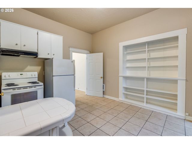 5814 N MISSISSIPPI Ave, Portland, OR 97217