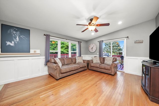 14716 Il Route 176, Woodstock, IL 60098