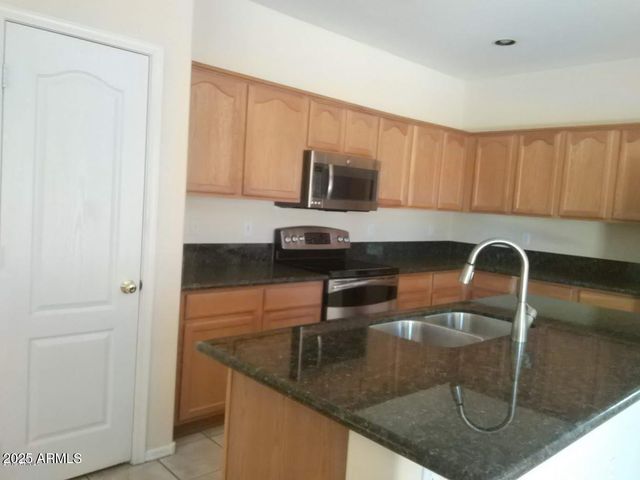 1580 W Saragosa Street, Chandler, AZ 85224