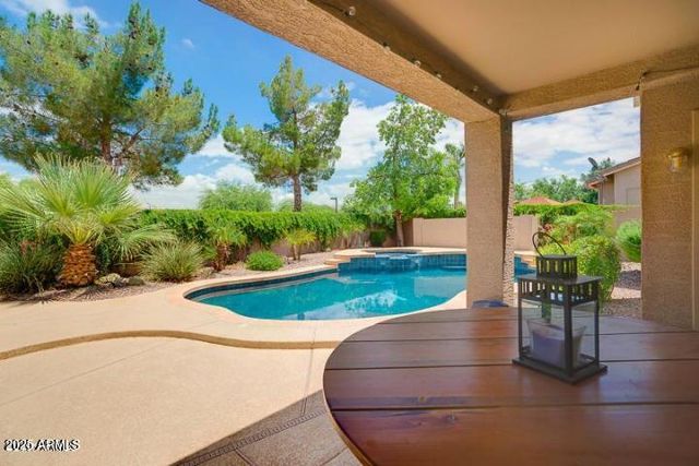 1580 W Saragosa Street, Chandler, AZ 85224