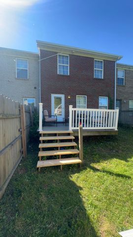 238 Bass Pond Glen Drive, Nicholasville, KY 40356