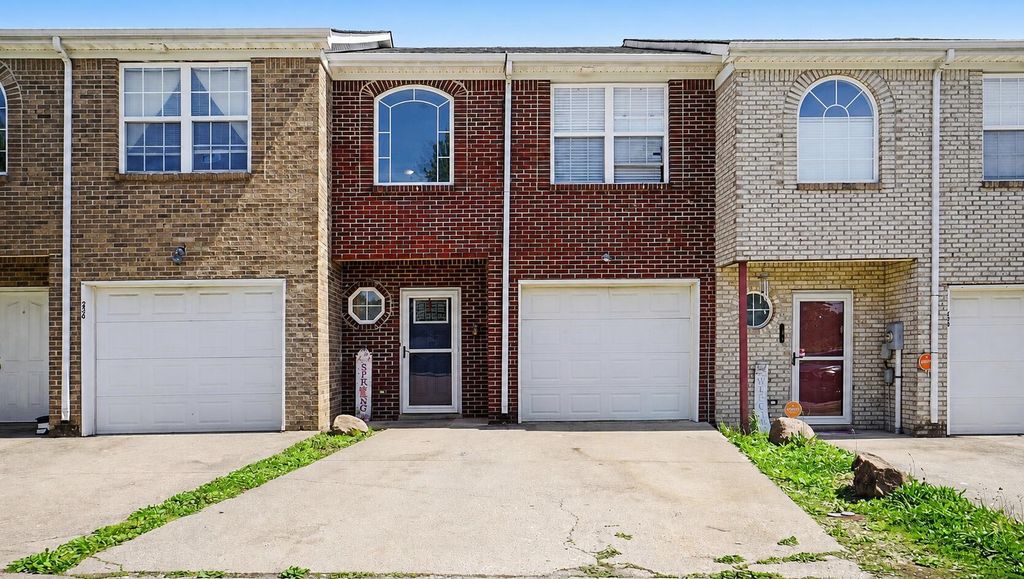 238 Bass Pond Glen Drive, Nicholasville, KY 40356