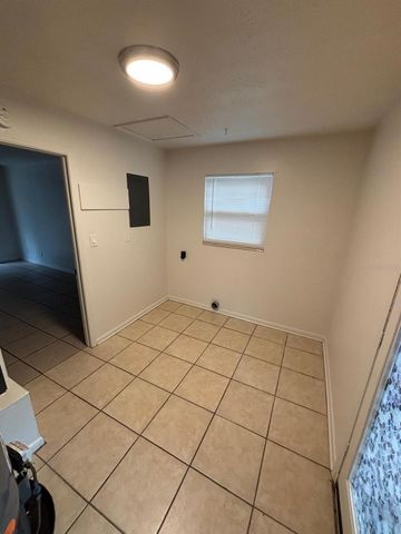 1121 NE 13TH AVENUE, Ocala, FL 34470