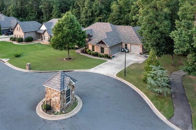 253 Lake Valley Drive, Maumelle, AR 72113