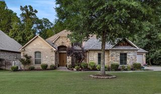 253 Lake Valley Drive, Maumelle, AR 72113