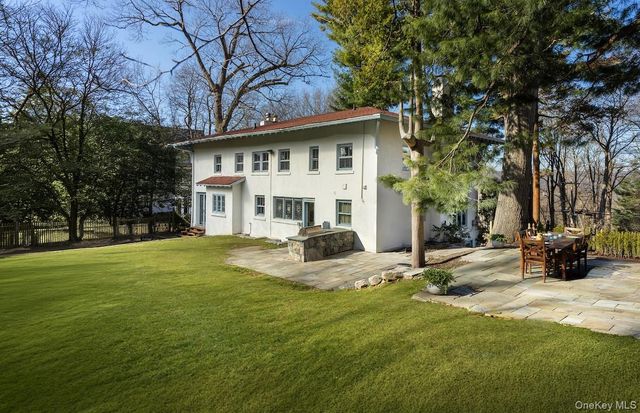 30 Southlawn Avenue, Dobbs Ferry, NY 10522