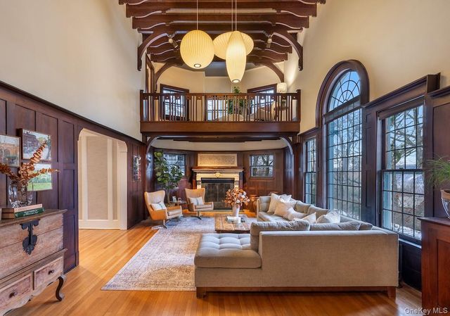 30 Southlawn Avenue, Dobbs Ferry, NY 10522