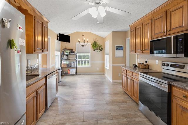 7346 Joseph Lewis RD, Gloucester, VA 23061