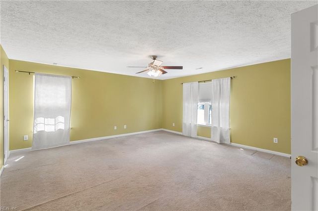 7346 Joseph Lewis RD, Gloucester, VA 23061