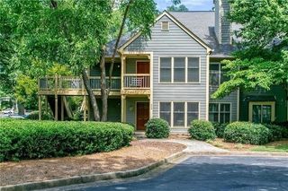511 Abingdon Way, Sandy Springs, GA 30328