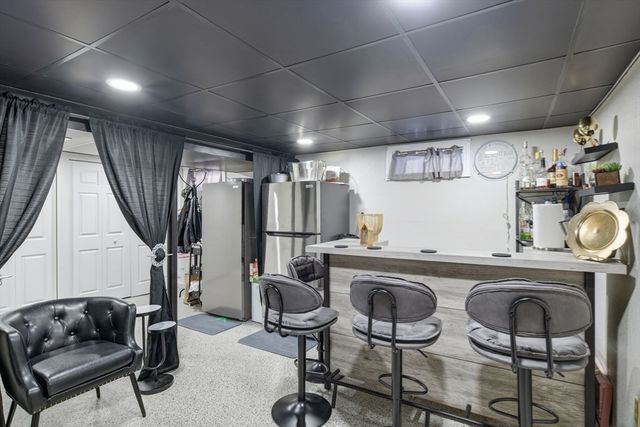 30 W Hill Road, Springfield, MA 01109