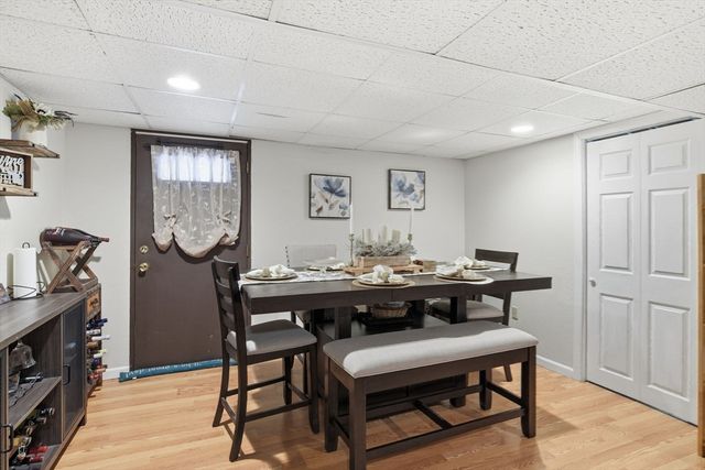 30 W Hill Road, Springfield, MA 01109