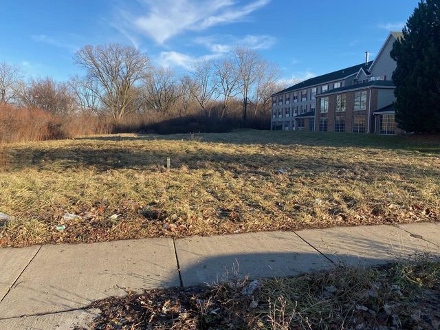 6154 S 13TH STREET, Milwaukee, WI 53221