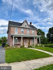 109 SUNNYSIDE AVENUE, Waynesboro, PA 17268