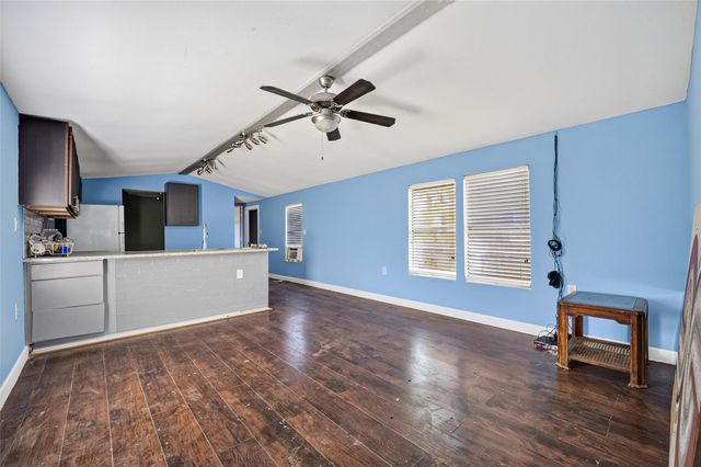 1289 Road 5100, Cleveland, TX 77327
