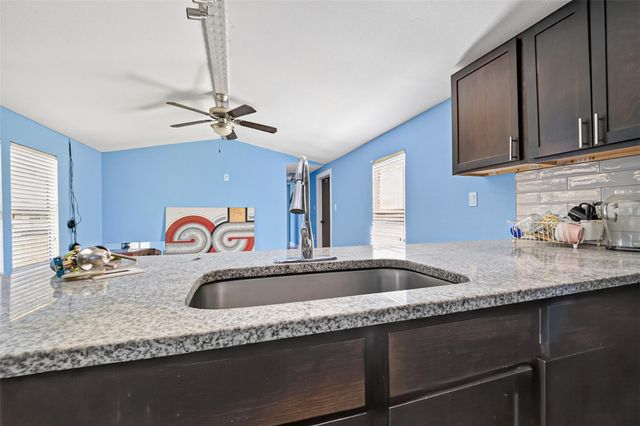 1289 Road 5100, Cleveland, TX 77327