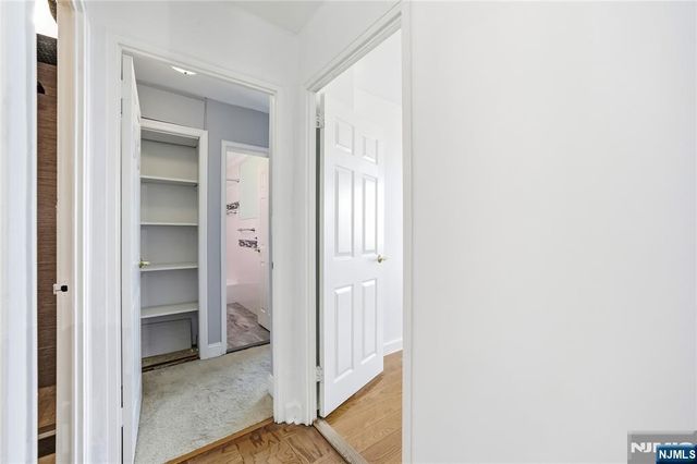 2077 Center Avenue 20F, Fort Lee, NJ 07024