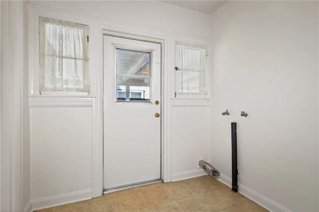 2863 N E, San Bernardino, CA 92405