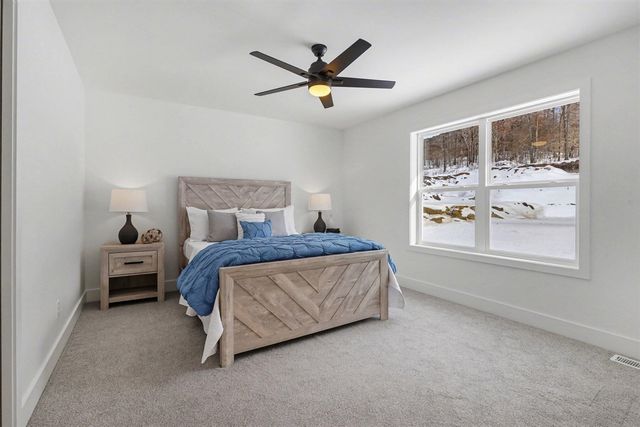 7642 Cinnamon Woods Trail, Kalamazoo, MI 49004