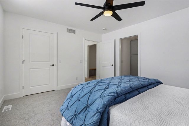 7642 Cinnamon Woods Trail, Kalamazoo, MI 49004