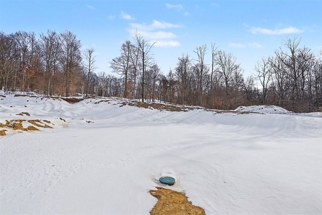 7642 Cinnamon Woods Trail, Kalamazoo, MI 49004