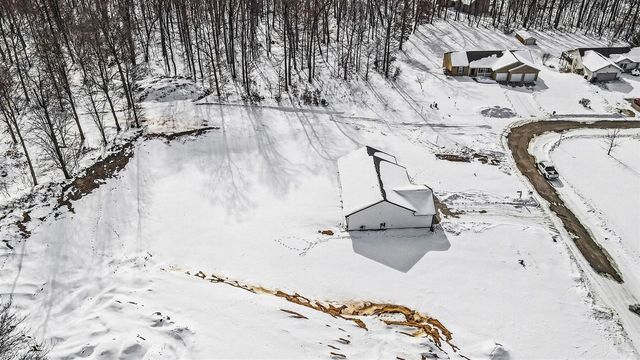 7642 Cinnamon Woods Trail, Kalamazoo, MI 49004