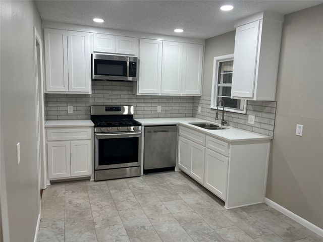 1205 Britt Drive, Arlington, TX 76013