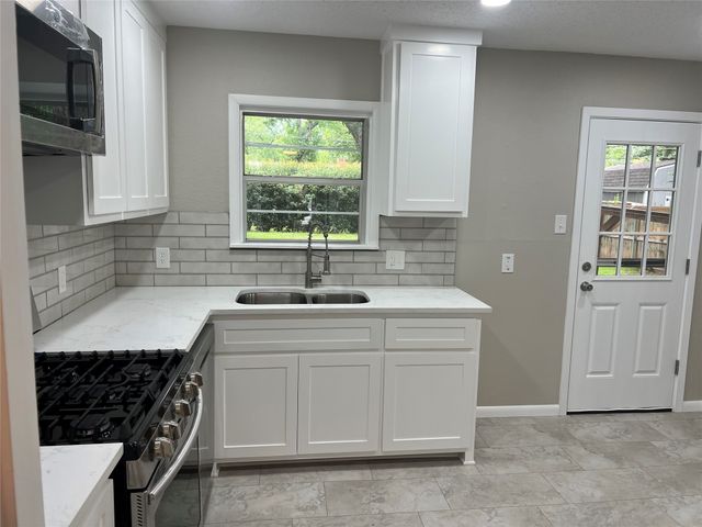 1205 Britt Drive, Arlington, TX 76013