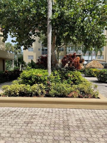 404 NW 68th Avenue 417, Plantation, FL 33317