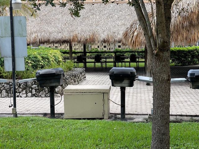 404 NW 68th Avenue 417, Plantation, FL 33317