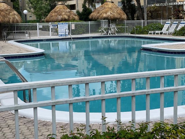 404 NW 68th Avenue 417, Plantation, FL 33317