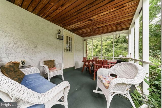 1336 LINDSAY LN, Rydal, PA 19046