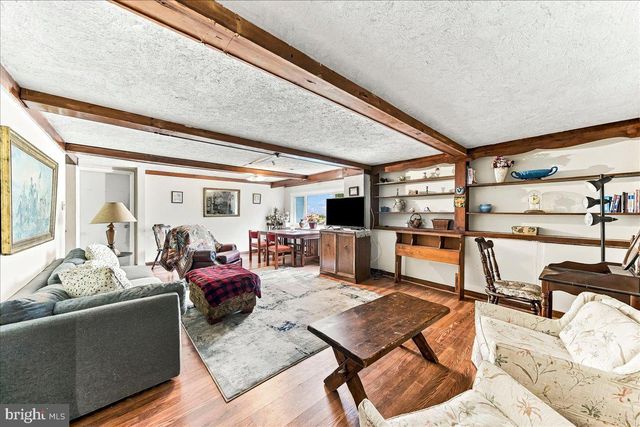 1336 LINDSAY LN, Rydal, PA 19046
