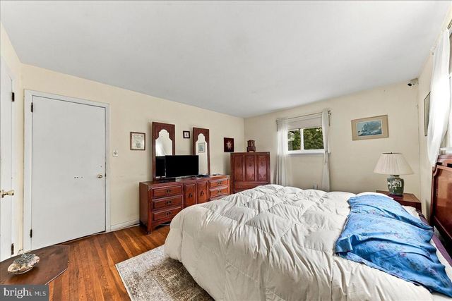1336 LINDSAY LN, Rydal, PA 19046