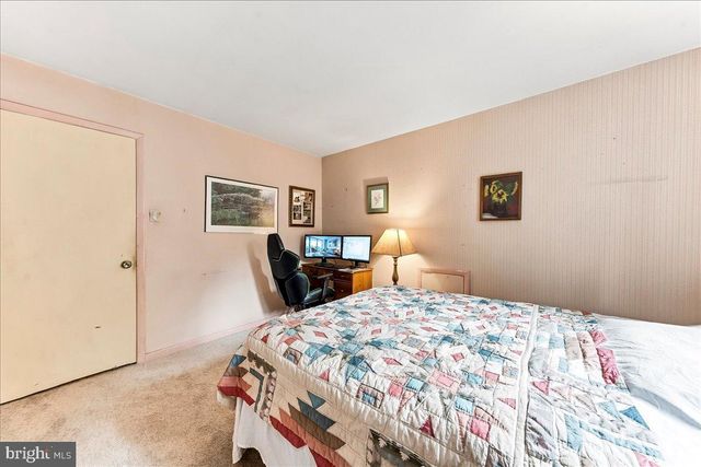 1336 LINDSAY LN, Rydal, PA 19046