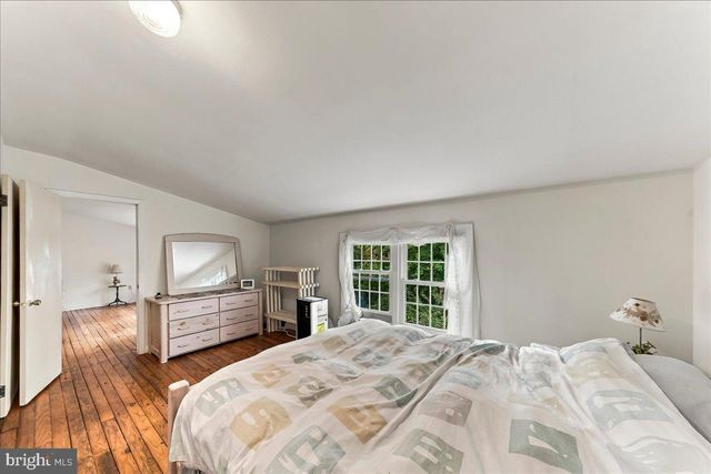 1336 LINDSAY LN, Rydal, PA 19046