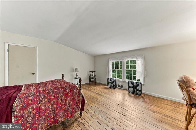 1336 LINDSAY LN, Rydal, PA 19046