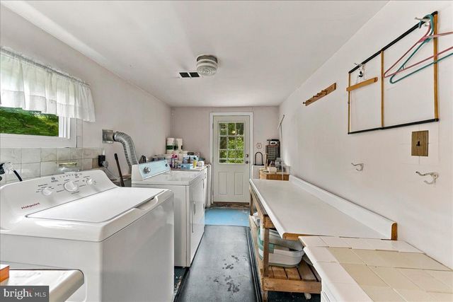 1336 LINDSAY LN, Rydal, PA 19046
