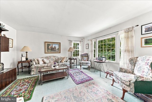 1336 LINDSAY LN, Rydal, PA 19046