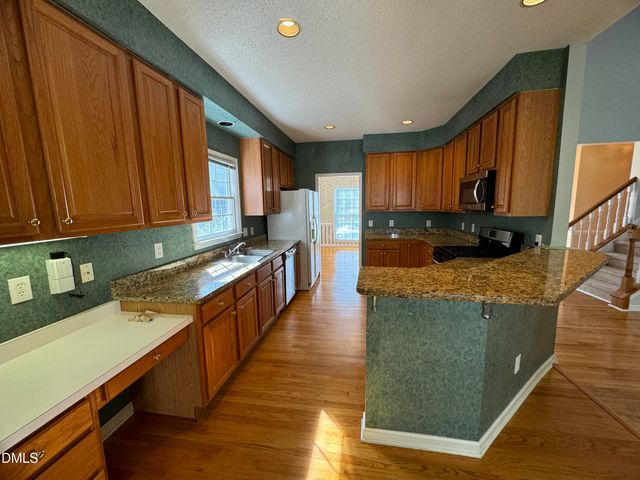 111 Ayelsford Drive, Cary, NC 27518